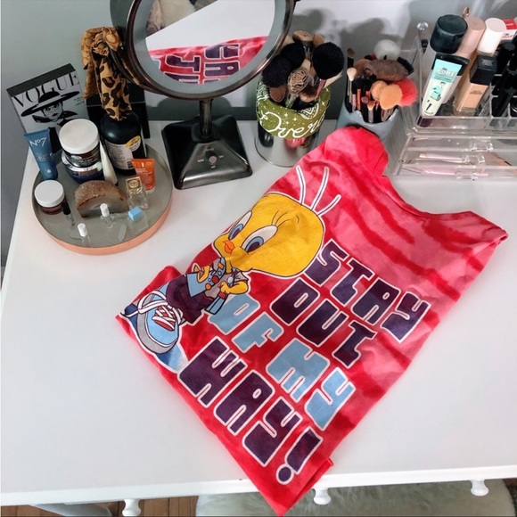 LF Furst of a Kind Tweety Twist Tank - Picture 2 of 4